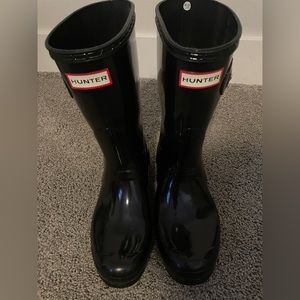 Hunter Original Short Rainboot in Black (shiny)